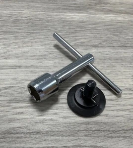 Clarke -American Sanders super 7r Bolt, Washer & T-Wrench Combo 960125 + 987300 - Picture 1 of 2