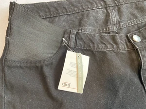 ASOS NWT Black Maternity Jeans UK 20, US 16 Raw Hem Stretch panel under belly - Picture 1 of 7