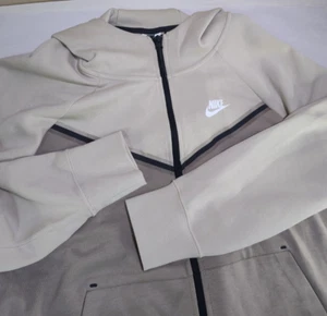 Nike Damen hellbraun beige Jacke Hoodie durchgehender Reißverschluss Größe 2XL Übergröße XXL neu mit Etikett - Bild 1 von 17