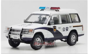 mc&Sunyork 1/18 Mitsubishi PAJERO V31 Police Car Model Alloy Diecast Hobby Toys - Picture 1 of 9
