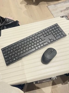 Dell Pro Wireless Keyboard and Mouse – KM5221W Black 2.4 Ghz wireless - Picture 1 of 6