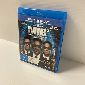 Men In Black 3 (Bluray + Digital, 2012) Sci-Fi Aliens - Region B & C - Picture 1 of 9
