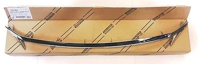 LEXUS OEM GRELHA CROMADA DE FÁBRICA SURROUND 2011-2013 CT200H 53121-76010 - Imagem 1 de 2