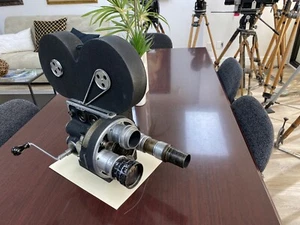 Bell & Howell 2709 16mm version of 35mm model  Motion Picture Camera Very Rare! - Picture 1 of 8
