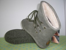 olive green bearpaw boots