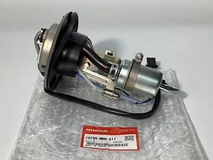 Honda 1999-2006 CB Fuel Pump Assembly New 16700-MBW-A11 OEM - Picture 1 of 2