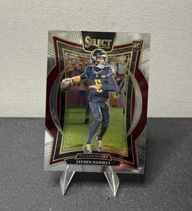 Panini Select 2024 - Concourse Jayden Daniels #26 plateado (RC) - Imagen 1 de 2