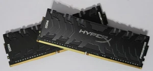 Kingston HyperX Predator HX432C16PB3AK2/16 2x8GB DDR4 3200 C16  DIMM RGB - Picture 1 of 2