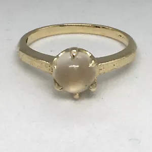 14 Karat Yellow Gold Natural Moonstone Ring - Picture 1 of 5