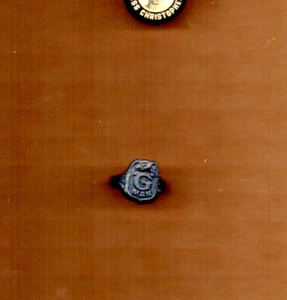 VINTAGE G-MAN CLUB G-MEN Vending Machine Ring - Picture 1 of 2