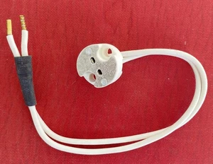 Universal 12V Fassung Sockel Halterung aus Keramik für 12V Lampen GU5,3 mit Ansc - Bild 1 von 2