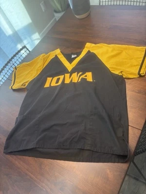 Iowa Hawkeyes medical scrubs top, Large - Image 1 of 3