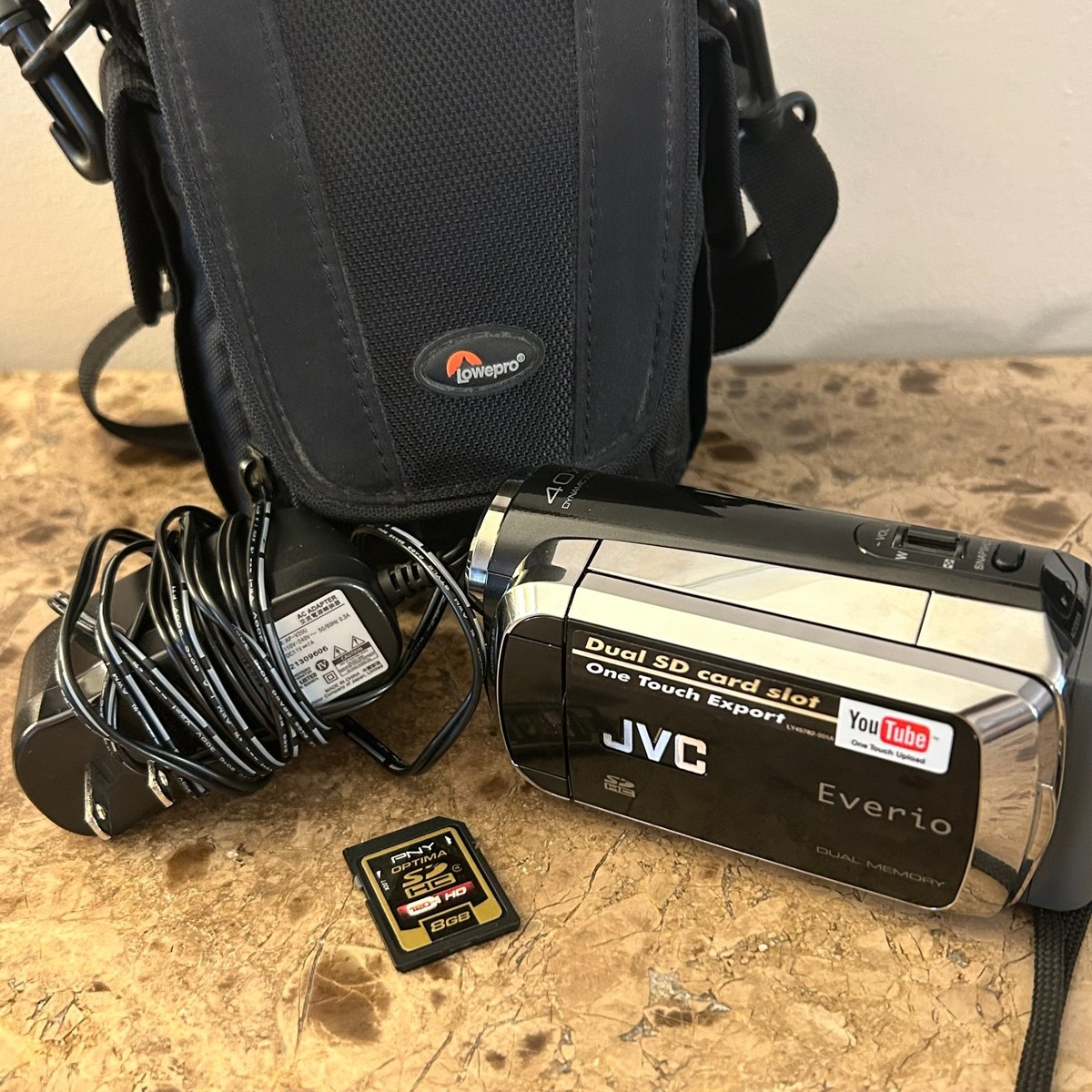 JVC Everio/ハイヴィジョンメモリームーヴィーUSED美品 Amazon | JVC KENWOOD ビデオカメラ Everio 内蔵メモリー8GB