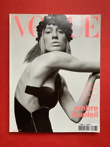 magazine VOGUE Paris 817 mai 2001 beauté mode revue presse Y2K vintage France - Imagen 1 de 10