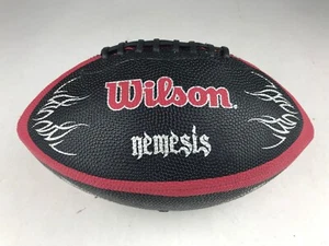 Wilson Nemesis WTF1576 NFL Composite Football Junior Größe 7 - schwarz rot weiß - Bild 1 von 6