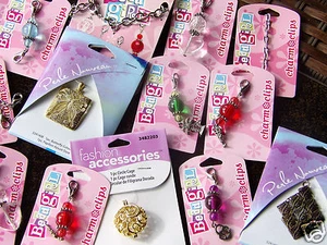 22 Stück Mädchen Armband Charm Perlen Accessoire Schmuck Anhänger - Bild 1 von 4