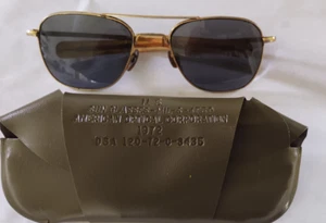 Vintage Vietnam War 1972 American Optical Ao Aviator Sunglasses in Case - Picture 1 of 10