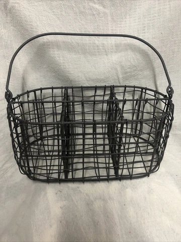 VINTAGE METAL CRATE/BASKET WITH HANDLE  6 SECTIONS Cover