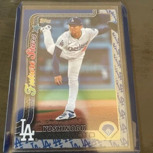 Yoshinobu Yamamoto Topps Series 1 Team Logo SSP - Bild 1 von 2