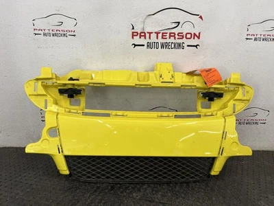 08-16 SMART FORTWO PARACHOQUES DELANTERO CENTRAL SECCIÓN SOPORTE AMARILLO EAL Foto 1 de 4