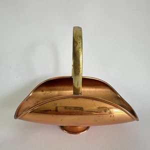 Vintage Miniature Copper Brass Fireside Basket Matches Holder Small Trinkets - Picture 1 of 5