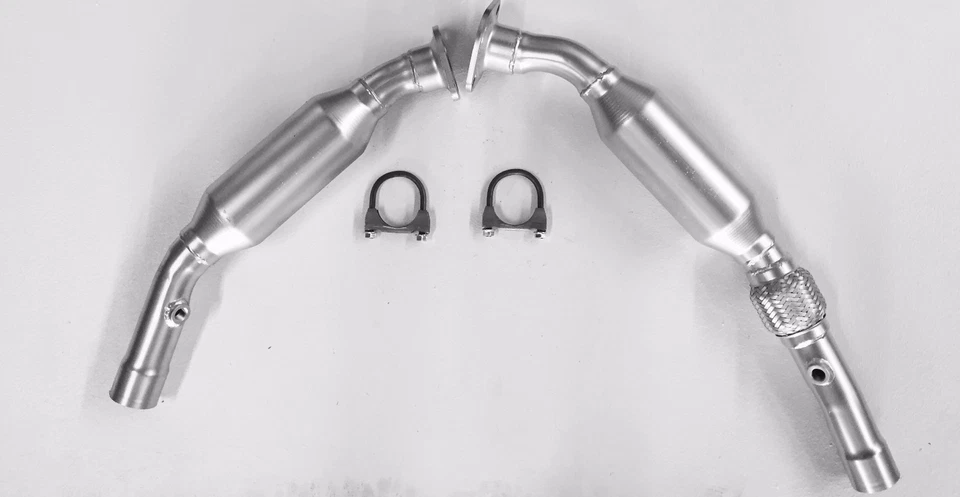 Fits: 2005 2006 2007 Dodge Magnum 2.7L & 3.5L V6 R.W.D D/S & P/S Cat Converters Foto 1 de 1