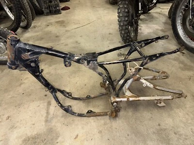 Cuadro y basculante Yamaha YZ-60 82, 5X1-21110-00-33 Foto 1 de 4