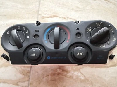 Ford Fusion 2004/Climate Control Unit/2S6H19980BD/VP2S6H18K391CF - Imagen 1 de 4