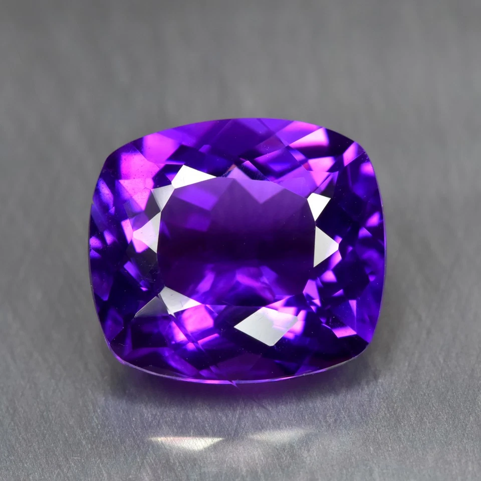 5.55Ct Cushion_Impressive Natural Vivid Purple Amethyst Gemstone _Bolivia - Image 1 of 1
