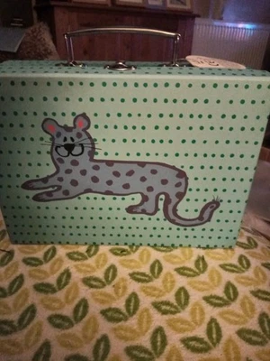 child's carry case for craft, pens and pencils etc - Image 1 of 4