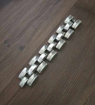  CHICO'S  SILVER TONE LINKS CHAIN BRACELET MAGNETIC CLOSE NICKEL FREE METAL VTG - Image 1 of 4