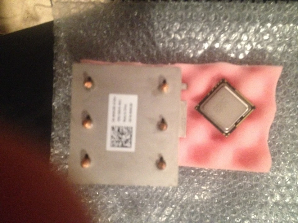 INTEL XEON  SIX CORE 2.66GHZ CPU KIT PROCESSOR DELL POWEREDGE T410  X5650 SLBV3 - Image 1 of 1