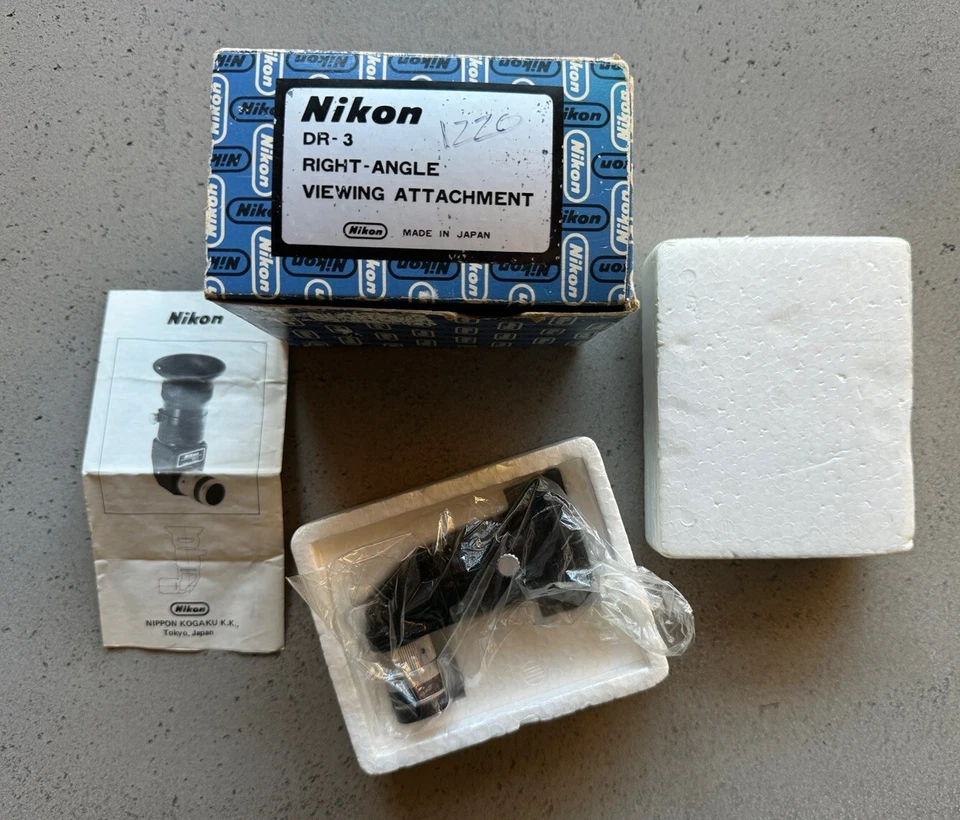 Nikon DR-3 Right Angle Viewfinder Attachment for Nikon Film SLR New In Box - Image 1 of 4