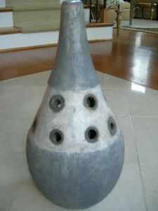 Jarrón Maitland Smith carbón y gris claro con recortes # 2143-409 - Imagen 1 de 8