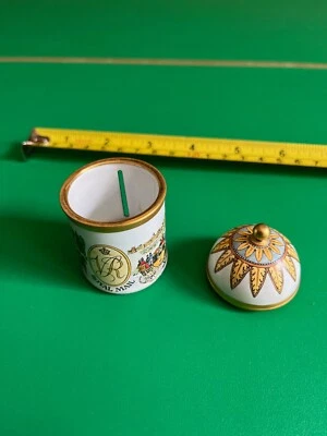 Vintage Crummles enamel hand painted trinket/pill box - Royal Mail 7cm high - Image 1 of 4