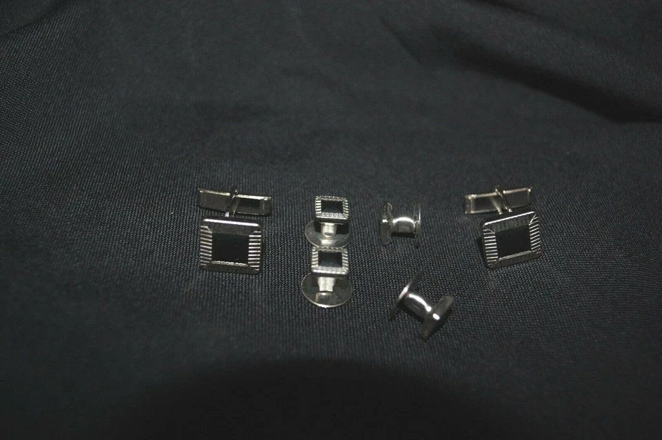 NUEVO Para Hombres Negro Plata Cuadrado Gemelos Camisa Tachuelas Formal Esmoquin Esmoquin Gemelos Foto 1 de 1