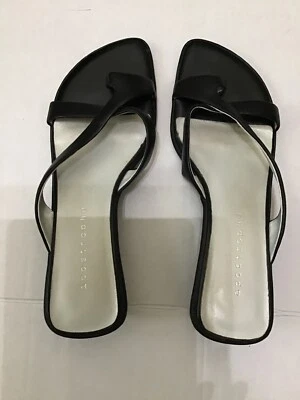 Sandalias de cuero Apostrophe negras con tacón 7,5 sin cordones bonitas ligeramente usadas en excelente estado Foto 1 de 4