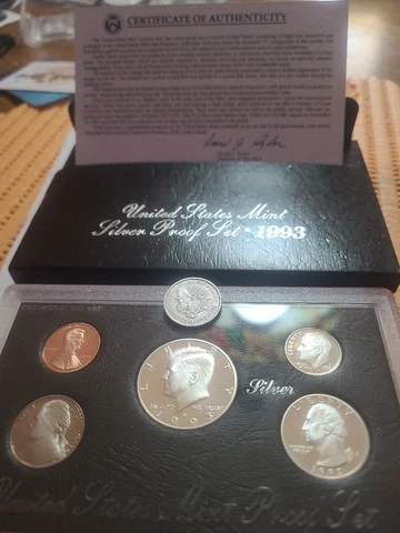 1993 S Silver Proof Set + 1/10th Ounce American Silver Eagle Silver Round Cover