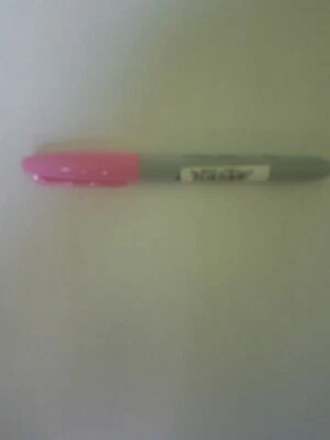 Sharpie Pink Fine - Image 1 of 4