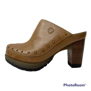 DR. MARTENS UNA Stacked Heel Clog Size US 8 Studded Biscuit Polished Laredo Tan