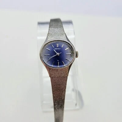 1970s Seiko Woman's 1104-7140 Silver Band & Blue Dial, Wind Up 22mm Watch - Runs - Image 1 of 4