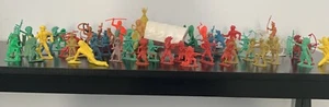 Vintage 50+ Piece Plastic Play Set Toy Cowboys and Indians Wild West Pre-Owned - Picture 1 of 7