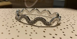 GUESS Bangle | Silver Sparkling Wave Design with Logo | Authenticity Certificate - Picture 1 of 5