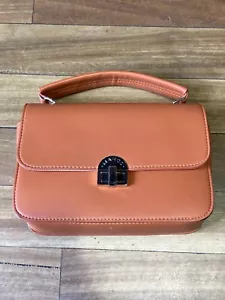 MARCS Turn Lock Crossbody Bag Clutch Handbag - Orange Jacobs Kors - Brand New - Picture 1 of 5