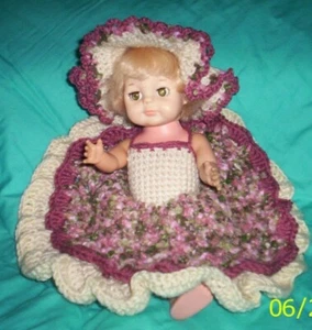 UNIKAT VINTAGE? UNBRANDED 14" KUNSTSTOFF HANDGEHÄKELT BETT PUPPE - Bild 1 von 2