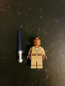 Lego Mace Windu Minifigure with Light Saber from Palpatines Arrest (unique) - Picture 1 of 2