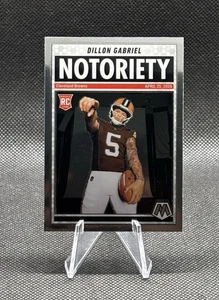 Tarjeta de novato Dillon Gabriel 2025 Mosaic Notoriety #19 Cleveland Browns - Imagen 1 de 2