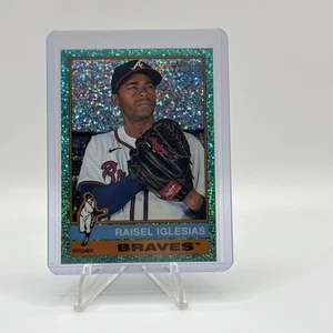 2025 Topps Heritage Raisel Iglesias #284 Aqua Sparkle Refractor Atlanta Braves - Bild 1 von 2