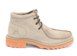 John Fluevog The Tracy Beige Nubuck Orange Outsole Chukka Women's Sz 8 - Picture 1 of 11