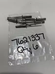 Rivet Qty 6 - 2000 POLARIS N O S - Foto 1 di 2